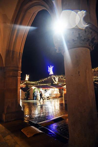 Ruszył jarmark bożonarodzeniowy, ceny nie zniechęcają - zdjęcie 37