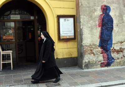 Tajemnicze postaci pojawiły się na krakowskich murach - zdjęcie 16