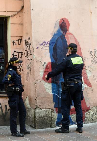 Tajemnicze postaci pojawiły się na krakowskich murach - zdjęcie 6