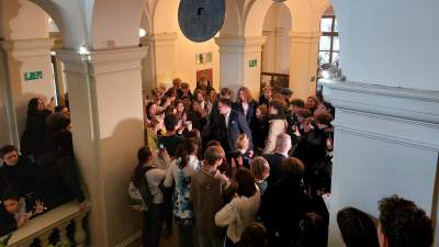 Szymon Hołownia w V LO w Krakowie, młodzież zachwycona - zdjęcie 6