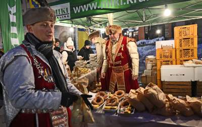 Bezpłatny karp, kapusta z grochem i zupa grzybowa. Nowa świąteczna tradycja - zdjęcie 14