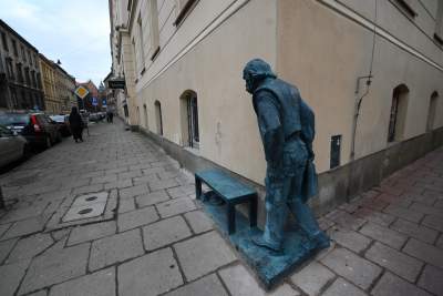 To po prostu fajny pomnik, Bohdan Smoleń wychodzi zza rogu - zdjęcie 8