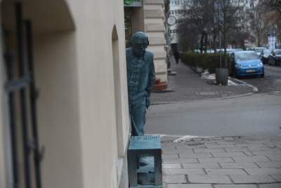 To po prostu fajny pomnik, Bohdan Smoleń wychodzi zza rogu - zdjęcie 13