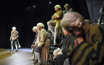 Podróże Guliwera dla dorosłych. Premiera w "Starym" - zdjęcie 4