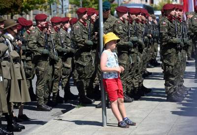 Które z tych zdjęć najlepiej podsumowuje miniony rok? Oceńcie sami - zdjęcie 93
