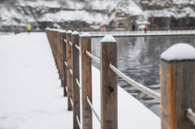 Uroki zimy na krakowskim Zakrzówku, pływanie na własną odpowiedzialność - zdjęcie 13