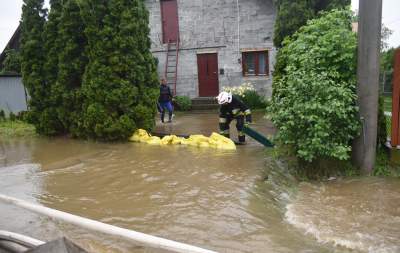 Leje jak z cebra, podtopienia w Bieżanowie. Kiedy wyjrzy słońce? - zdjęcie 16