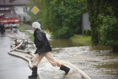 Leje jak z cebra, podtopienia w Bieżanowie. Kiedy wyjrzy słońce? - zdjęcie 12