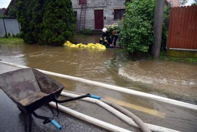Leje jak z cebra, podtopienia w Bieżanowie. Kiedy wyjrzy słońce? - zdjęcie 17
