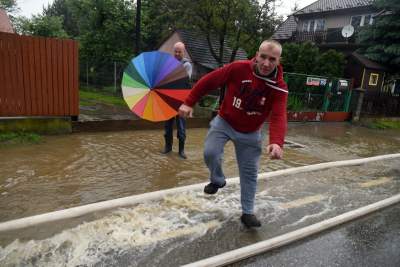 Leje jak z cebra, podtopienia w Bieżanowie. Kiedy wyjrzy słońce? - zdjęcie 19