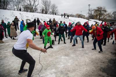 Uwielbiają zimową kąpiel w Wiśle, tak wzmacniają swój organizm - zdjęcie 2