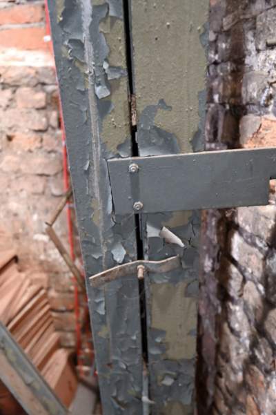 Wawelski strych niczym dworcowa hala, tu nie wpuszczają zwiedzających - zdjęcie 51