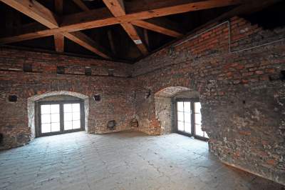 Wawelski strych niczym dworcowa hala, tu nie wpuszczają zwiedzających - zdjęcie 32