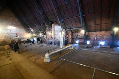 Wawelski strych niczym dworcowa hala, tu nie wpuszczają zwiedzających - zdjęcie 47