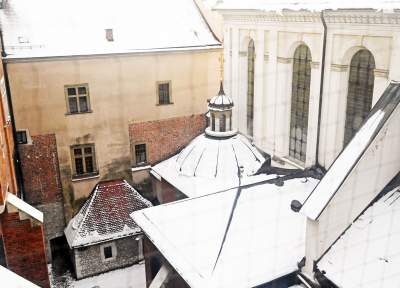 Wawelski strych niczym dworcowa hala, tu nie wpuszczają zwiedzających - zdjęcie 31