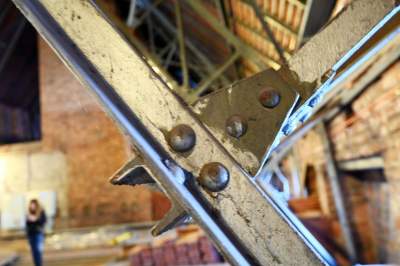 Wawelski strych niczym dworcowa hala, tu nie wpuszczają zwiedzających - zdjęcie 18