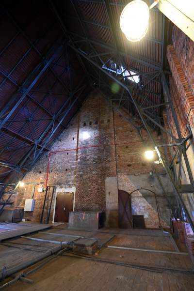 Wawelski strych niczym dworcowa hala, tu nie wpuszczają zwiedzających - zdjęcie 13