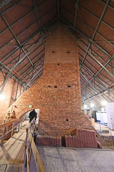 Wawelski strych niczym dworcowa hala, tu nie wpuszczają zwiedzających - zdjęcie 49