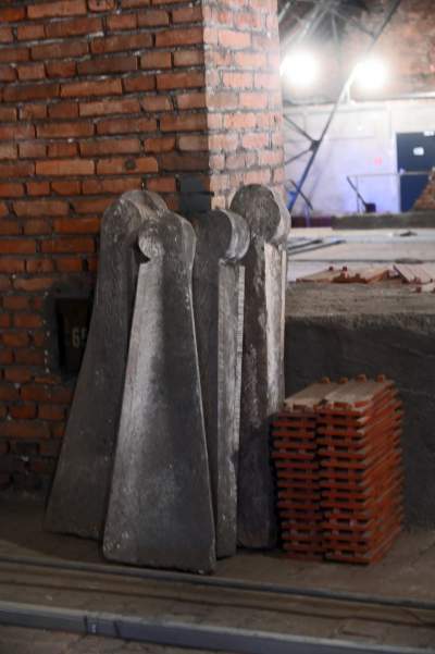 Wawelski strych niczym dworcowa hala, tu nie wpuszczają zwiedzających - zdjęcie 41