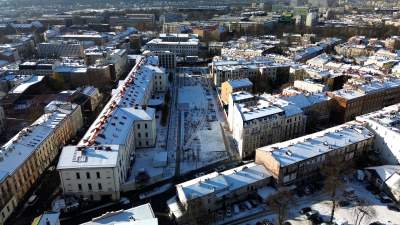 Park Szymborskiej zimą wygląda jeszcze piękniej - zdjęcie 5