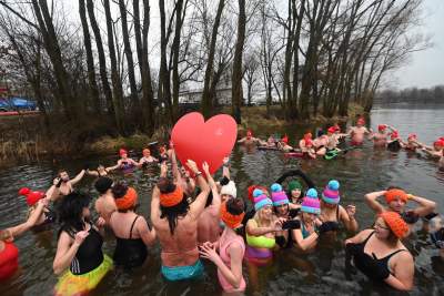 Krakowski Klub Morsów Kaloryfer gra razem z WOŚP - zdjęcie 12
