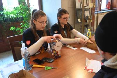 Anna Dymna jak zawsze wśród wolontariuszy, lubimy pomagać! - zdjęcie 7