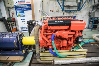 Prezentacja spalinowego silnika na wodór, sukces Politechniki Krakowskiej - zdjęcie 2