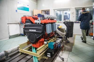 Prezentacja spalinowego silnika na wodór, sukces Politechniki Krakowskiej - zdjęcie 5