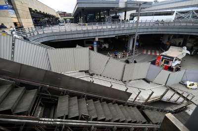 To się dzieje naprawdę: tak znikają nieruchome ruchome schody - zdjęcie 10