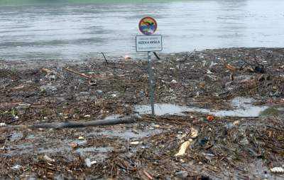 Woda powoli opada, ale sprzątania będzie sporo... - zdjęcie 5