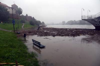 Woda powoli opada, ale sprzątania będzie sporo... - zdjęcie 9