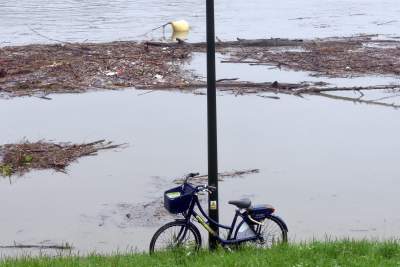 Woda powoli opada, ale sprzątania będzie sporo... - zdjęcie 32