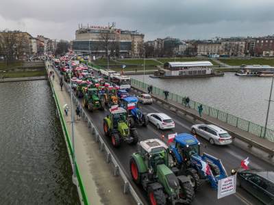Tak zakorkowali dziś miasto, pokaz mocy nie tylko ciągników - zdjęcie 5