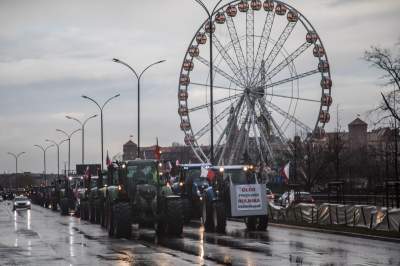 Tak zakorkowali dziś miasto, pokaz mocy nie tylko ciągników - zdjęcie 22