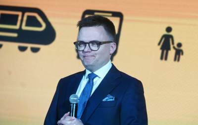 Szymon Hołownia w Hali Hutnika, na zewnątrz pikieta aktywistów - zdjęcie 18
