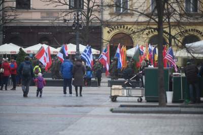 Salwa honorowa i uroczysty przemarsz wokół Rynku. Kraków świętuje 25 lat Polski w NATO - zdjęcie 16