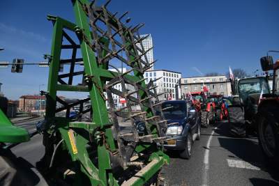 Protest rolników w Krakowie: nie zabrakło "muzealnych" eksponatów - zdjęcie 3