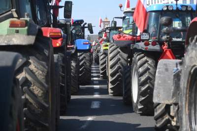 Protest rolników w Krakowie: nie zabrakło "muzealnych" eksponatów - zdjęcie 7