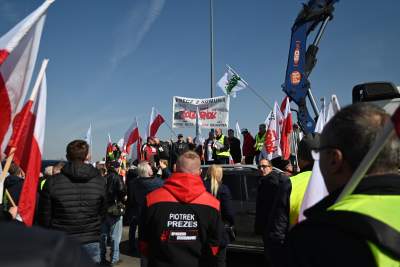 Protest rolników w Krakowie: nie zabrakło "muzealnych" eksponatów - zdjęcie 21