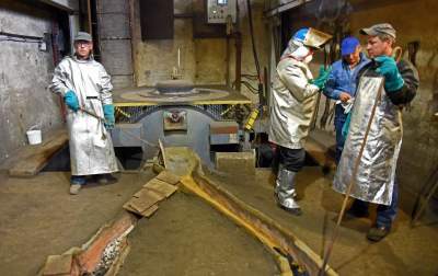 Będzie ważył 700 kilogramów i zawiśnie w Bazylice Mariackiej - zdjęcie 4