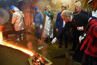 Będzie ważył 700 kilogramów i zawiśnie w Bazylice Mariackiej - zdjęcie 15