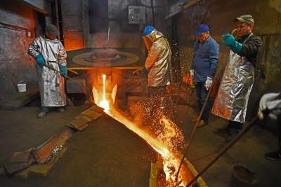 Będzie ważył 700 kilogramów i zawiśnie w Bazylice Mariackiej - zdjęcie 7