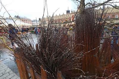 Od stroików po kożuchy, czyli Jarmark Wielkanocny - zdjęcie 3