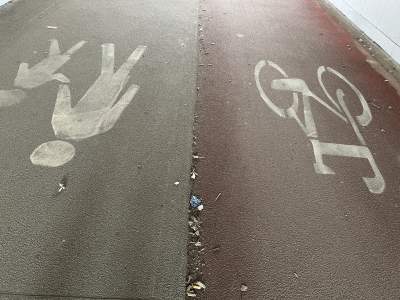 Estakady kolejowe i to co pod nimi, ulubione przez wandali - zdjęcie 6