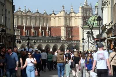 Turyści, zwłaszcza z Hiszpani pokochali wielkanocny Kraków - zdjęcie 19