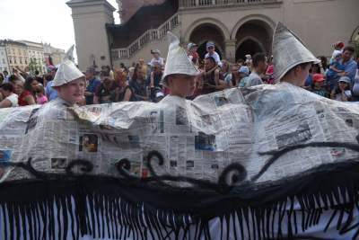 Dziesiątki smoków opanowały Kraków. Wyjątkowy korowód - zdjęcie 49