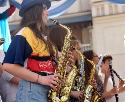 Dziesiątki smoków opanowały Kraków. Wyjątkowy korowód - zdjęcie 35