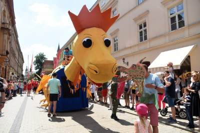 Dziesiątki smoków opanowały Kraków. Wyjątkowy korowód - zdjęcie 7