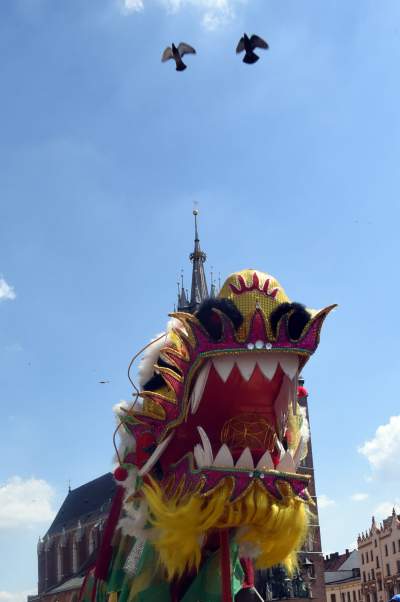 Dziesiątki smoków opanowały Kraków. Wyjątkowy korowód - zdjęcie 38