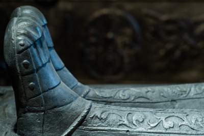 Portrety trumienne i cynowe sarkofagi. Intrygująca wystawa w krypcie w zamku Pieskowa Skała - zdjęcie 8